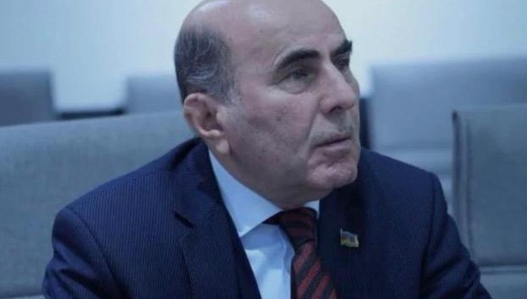 MAKRON BRİJİT CÜTLÜYÜNÜ DÜNYA TANIYIR...