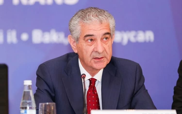 Əli Əhmədovun həyat yoldaşı bu klinikanın direktoru oldu
