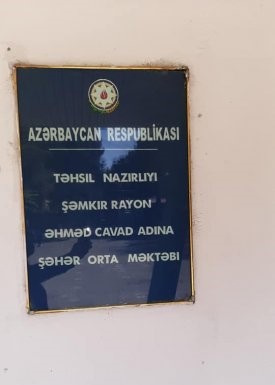 İstilik sistemi, pəncərəsi və qapısı olmayan, sinifləri qaranlıq təhsil ocağından - FOTOLAR