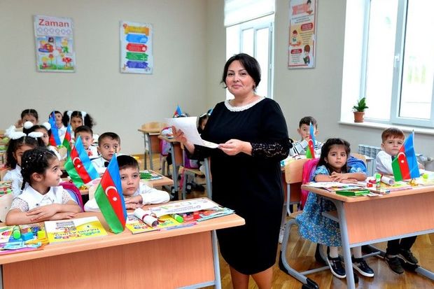 Emin Əmrullayev 2023/24-cü tədris ili ilə bağlı əmr imzalayıb