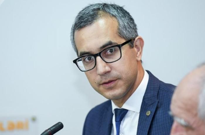 Kamran Əsədov: “Məcburi "könüllü" ərizəsi nə üçündür?”