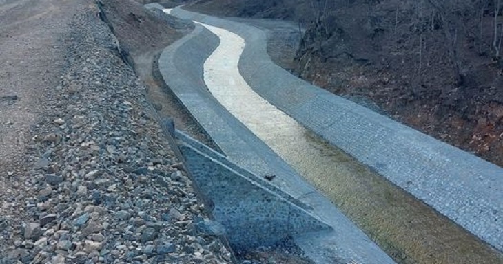 Kəlbəcər yolunun çəkilişi Tərtər çayını məcrasından etdi - RƏYLƏR - FOTO