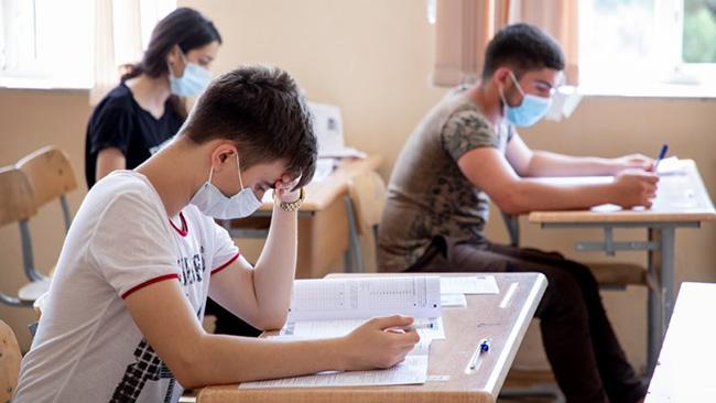 MÜJDƏ:“Bu il universitetlərə qəbul ballarında enmə...”