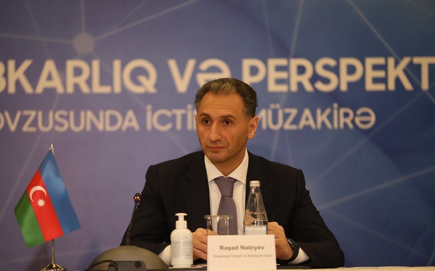Nazir ölkədə taksi probleminin həlli yollarını açıqlayıb