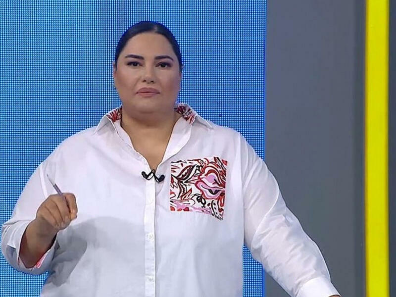 Məşhur aparıcı Komitə sədrini biyabır etdi: Bəzəkli zallarda çay içib nə iş görürsünüz?