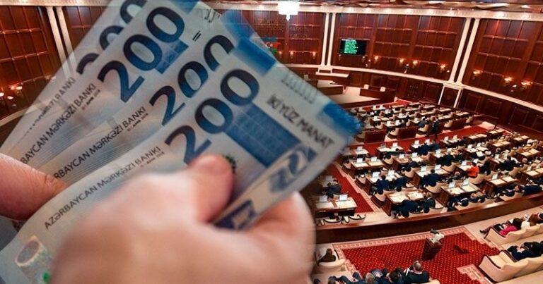 “Deputatlar 7 min maaş alır, amma adi insanın pensiyasına baxın, görün, arada nə qədər fərq var" – SƏRT REAKSİYA