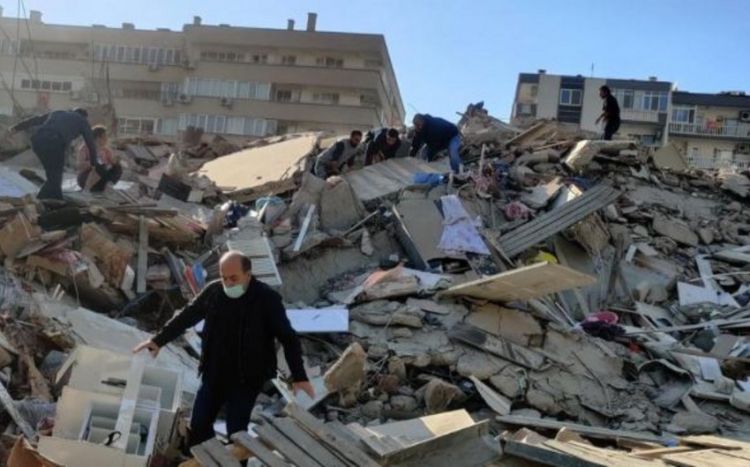 Zəlzələdən 49 gün sonra sağ çıxarıldı - FOTO