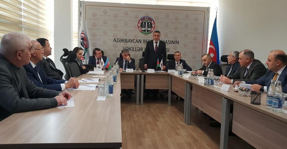 4 vəkilin fəaliyyəti dayandırıldı, birinə töhmət verildi