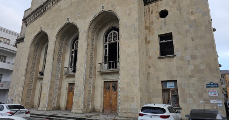 Alim Qasımov adını daşıyan Muğam evindən niyə imtina edib - ARAŞDIRMA