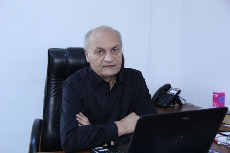 "Küçə və təsadüfi yerlərdən yemək alıb yeməyin, bu..." - Həkim XƏBƏRDARLIQ ETDİ