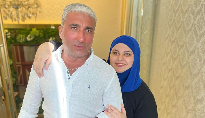 Əməkdar artistin qızından iradlara CAVAB: "İstədiyim paltarı istədiyim yerə geyinə bilərəm" - VİDEO