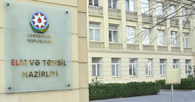 İbtidai sinif müəllimi ilə nazirlik arasında qalmaqal
