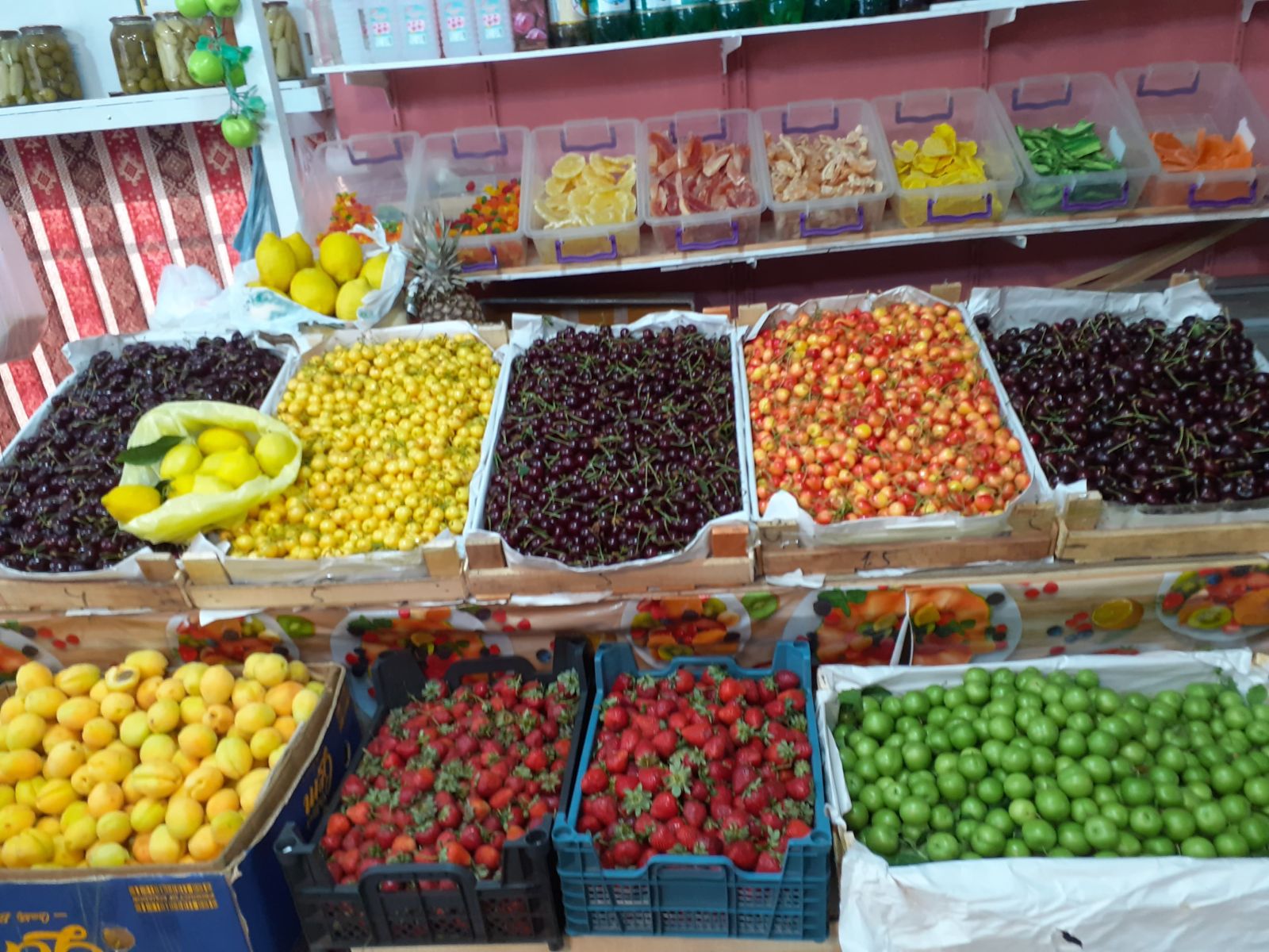 İdxal olunan meyvə niyə yerli məhsuldan daha ucuzdur?
