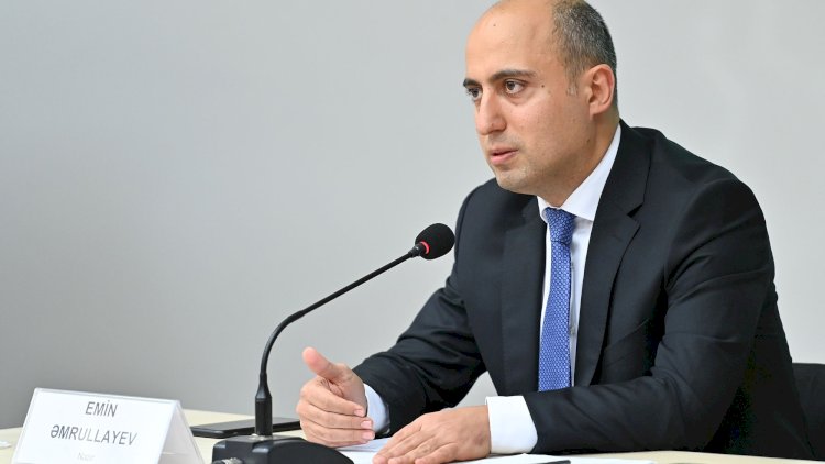 Nazir zəlzələ ilə bağlı dəxilsiz sözlər yazdı, qınandı - Foto