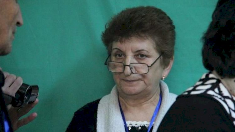 Əfruzə müəllimə vəfat etdi
