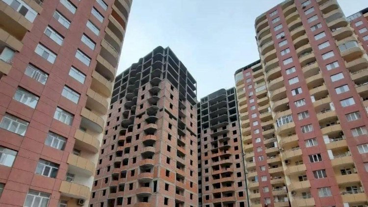 Binalarda yaşayanların əksəriyyəti köçmək istəyir – SORĞU
