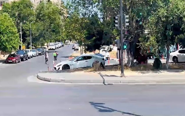İnsanları çaşdıran bu işıqfora görə kim məsuldur? - Video